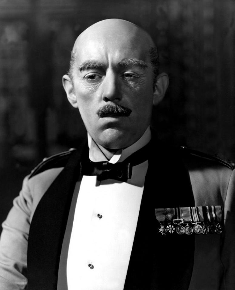 alec guinness in kind hearts and coronets