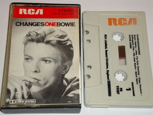 David Bowie - Changes One Cassette Tape PK11727 White Shell RED RCA Black Text